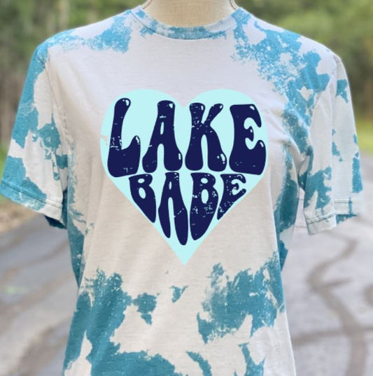 Lake babe